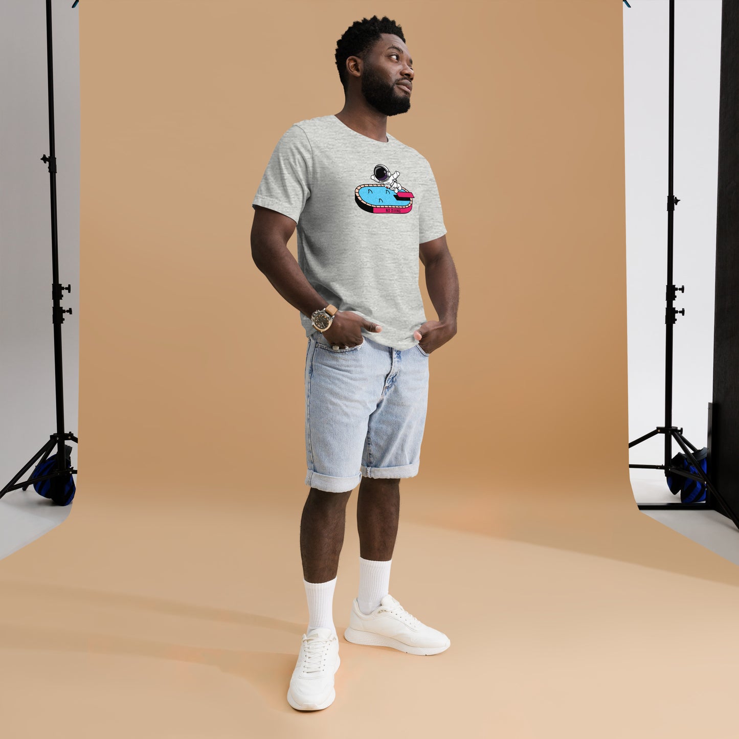 NO DIVING astronaut fun Unisex t-shirt